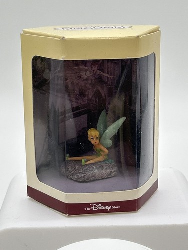 Disney store tiny kingdom - tiny,